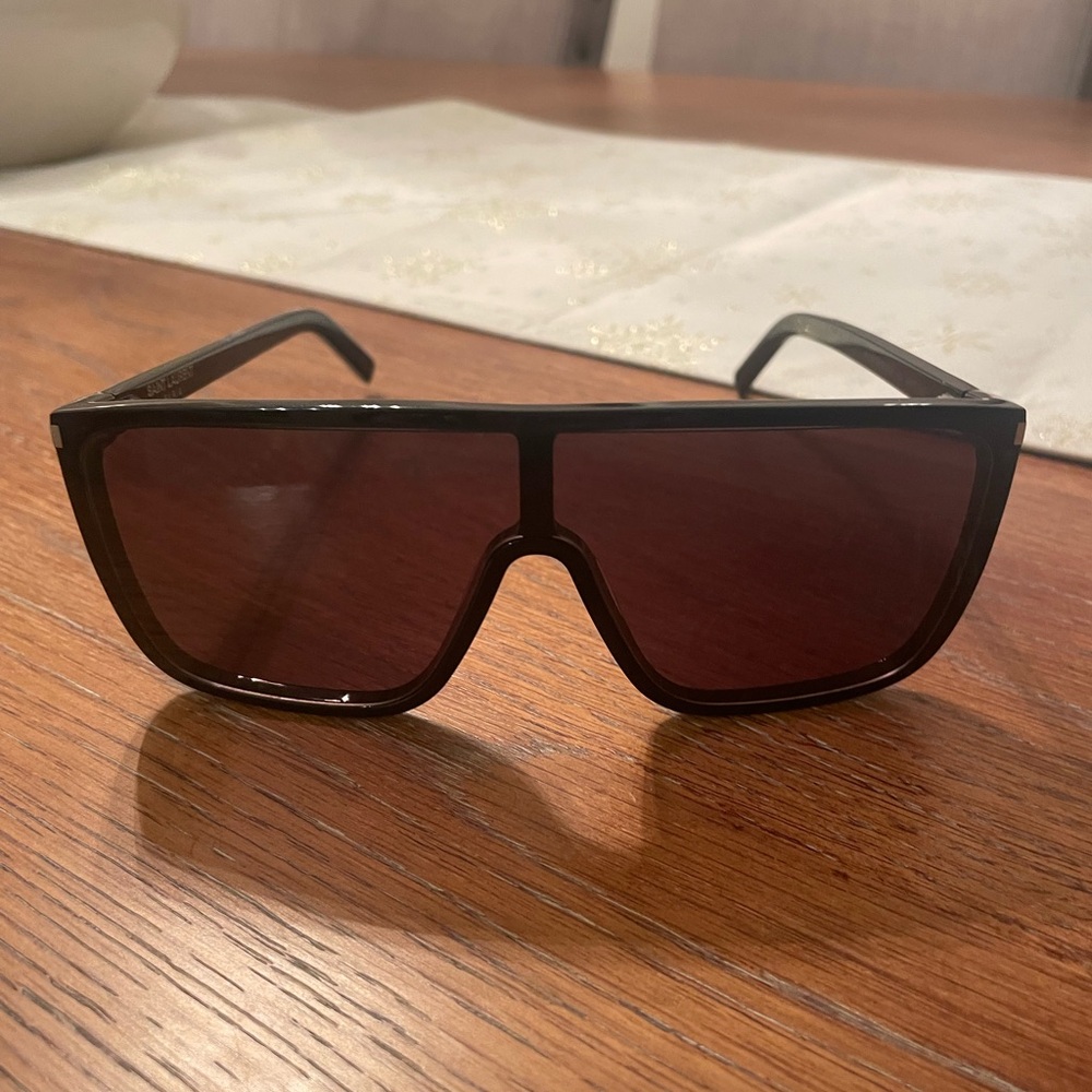 Saint Laurent Shield “Kim Kardashian” Sunglasses